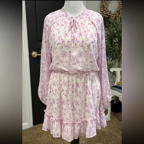 Gianni Bini Ladies pink purple floral dress Midi Flowy Size ladies Large NWT - Picture 1 of 2